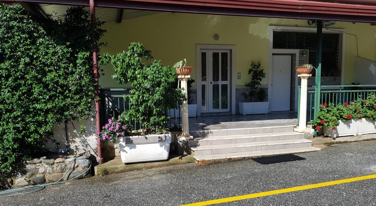 SantʼEufemia Lamezia Modern Apt Reventino - Le Lincelle, Lamezia מראה חיצוני תמונה