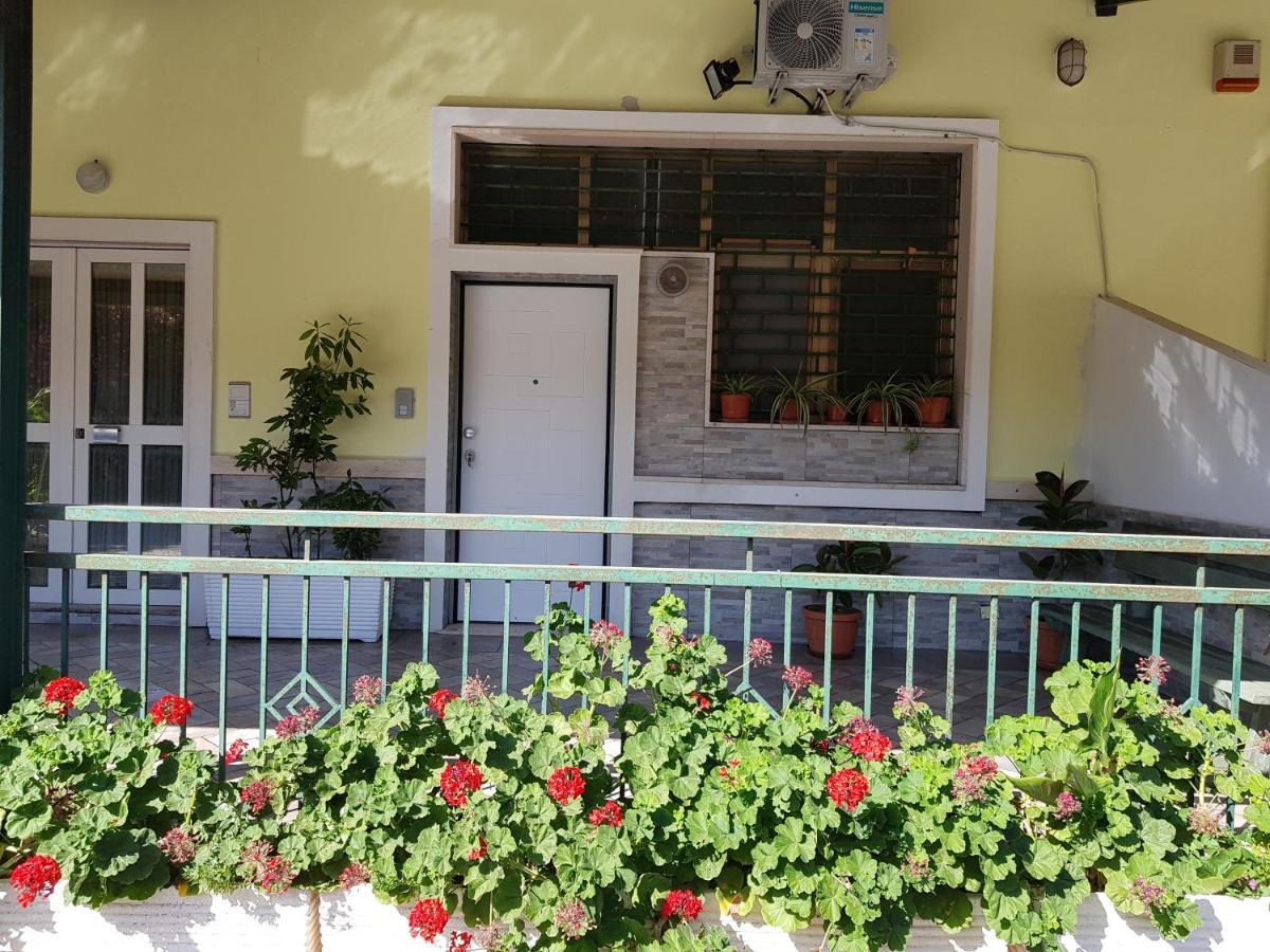 SantʼEufemia Lamezia Modern Apt Reventino - Le Lincelle, Lamezia מראה חיצוני תמונה