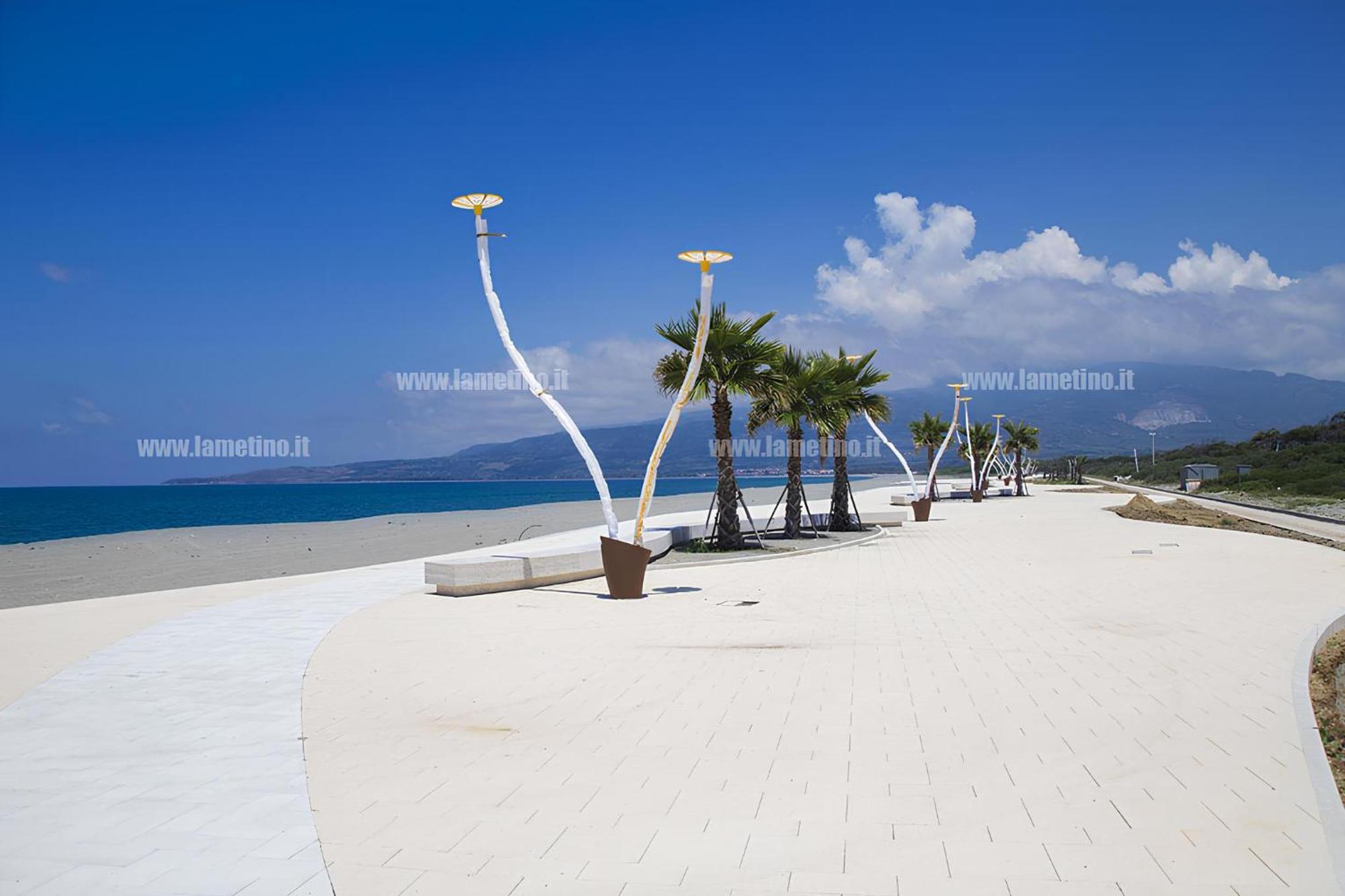 SantʼEufemia Lamezia Modern Apt Reventino - Le Lincelle, Lamezia מראה חיצוני תמונה