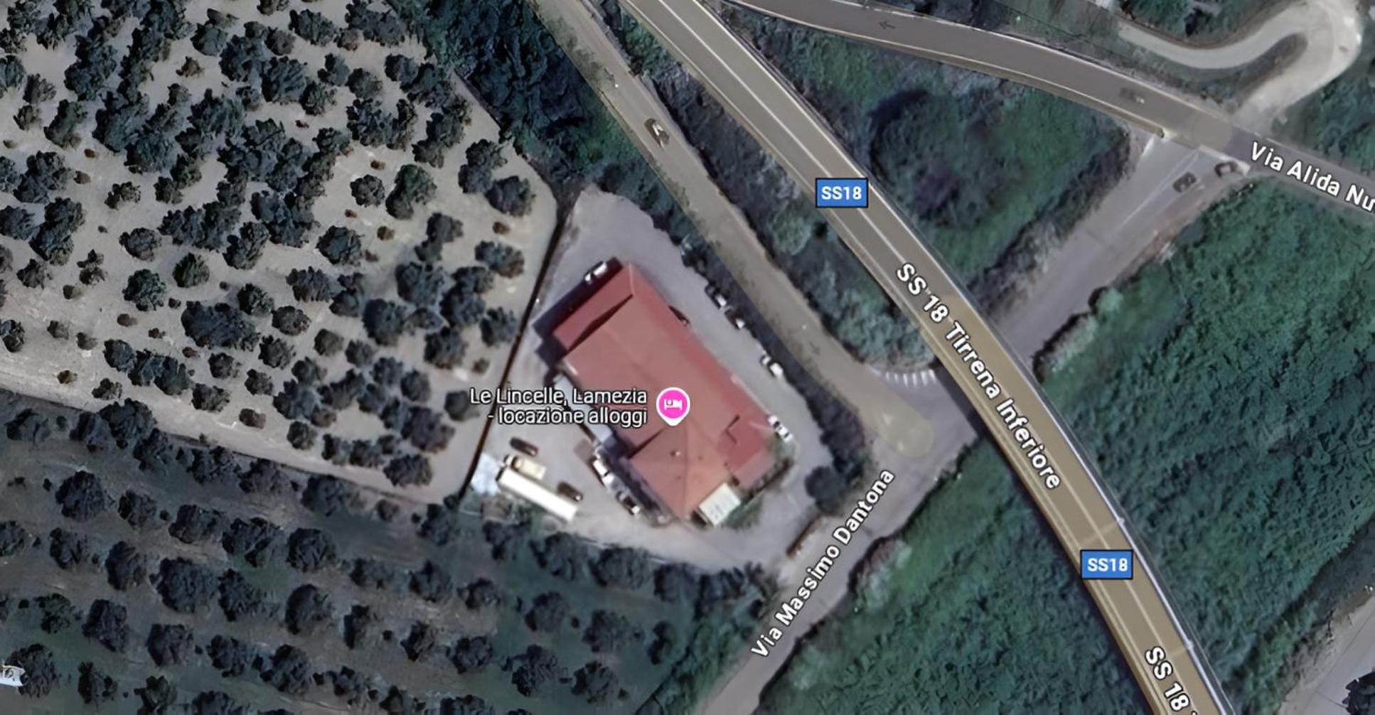 SantʼEufemia Lamezia Modern Apt Reventino - Le Lincelle, Lamezia מראה חיצוני תמונה