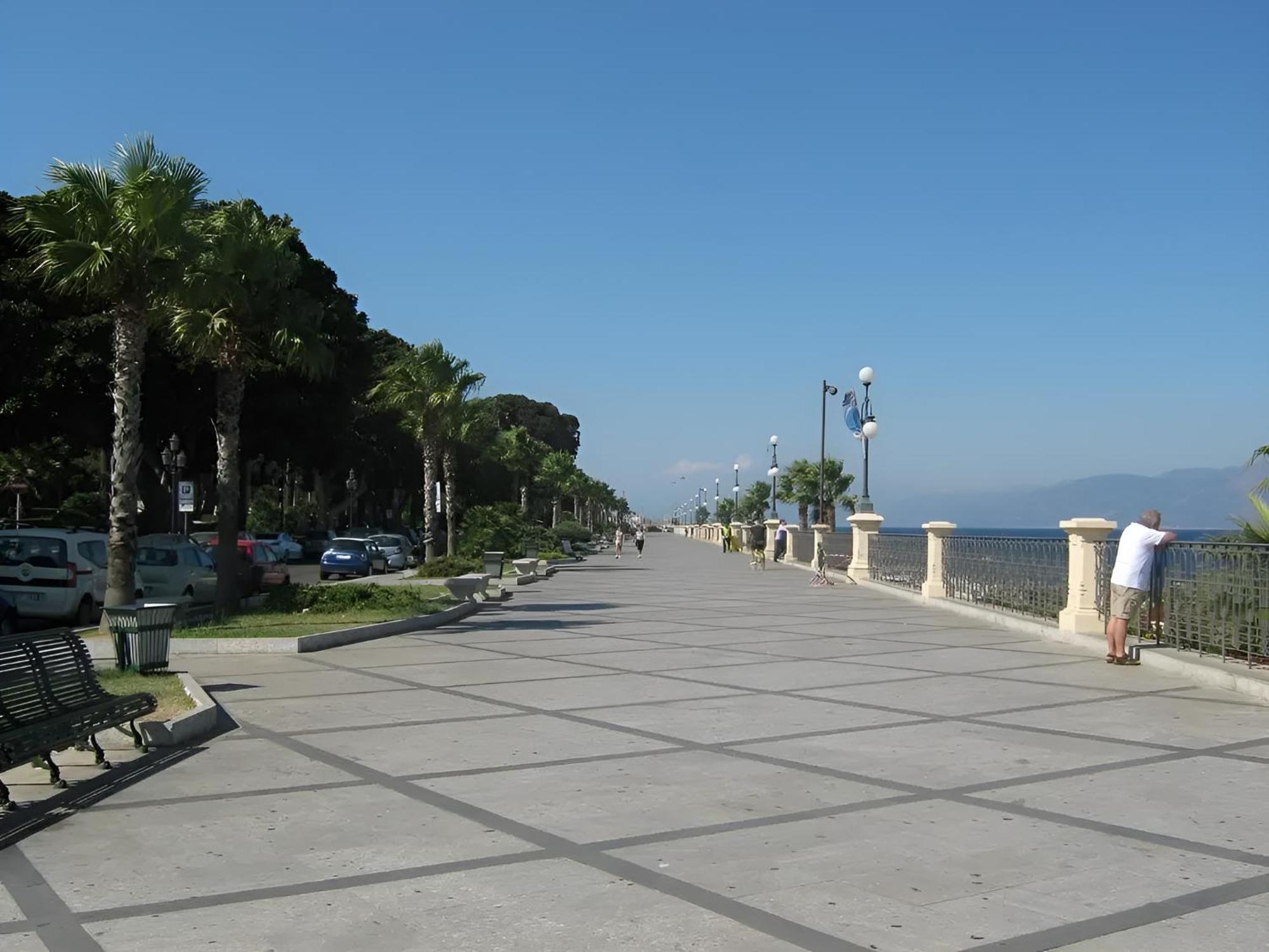 SantʼEufemia Lamezia Modern Apt Reventino - Le Lincelle, Lamezia מראה חיצוני תמונה